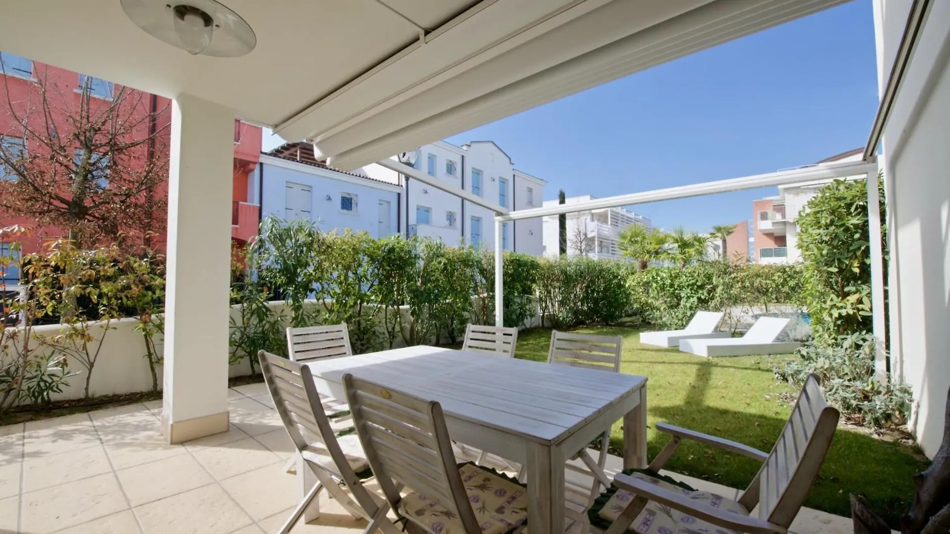 Wave Village Apartments ليدو دي يسولو إيطاليا