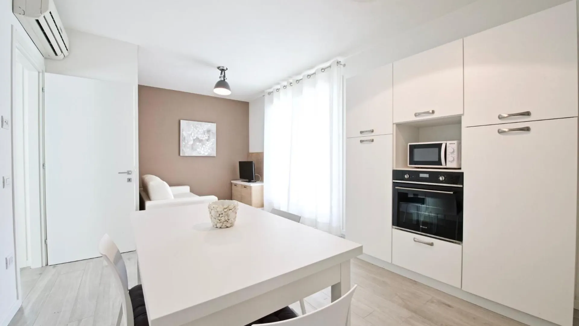 Wave Village Apartments ليدو دي يسولو إيطاليا