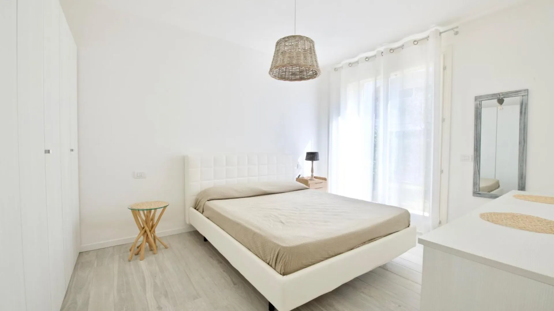 Wave Village Apartments ليدو دي يسولو