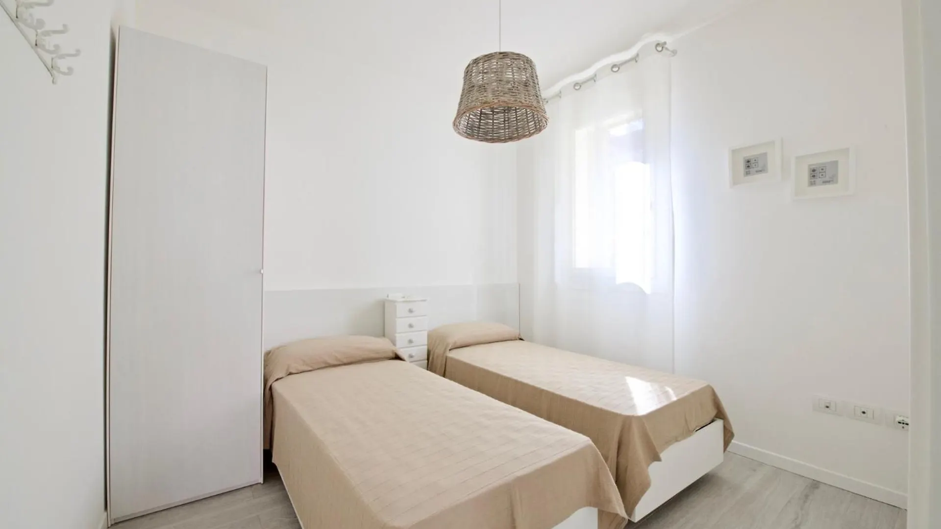 Wave Village Apartments ليدو دي يسولو