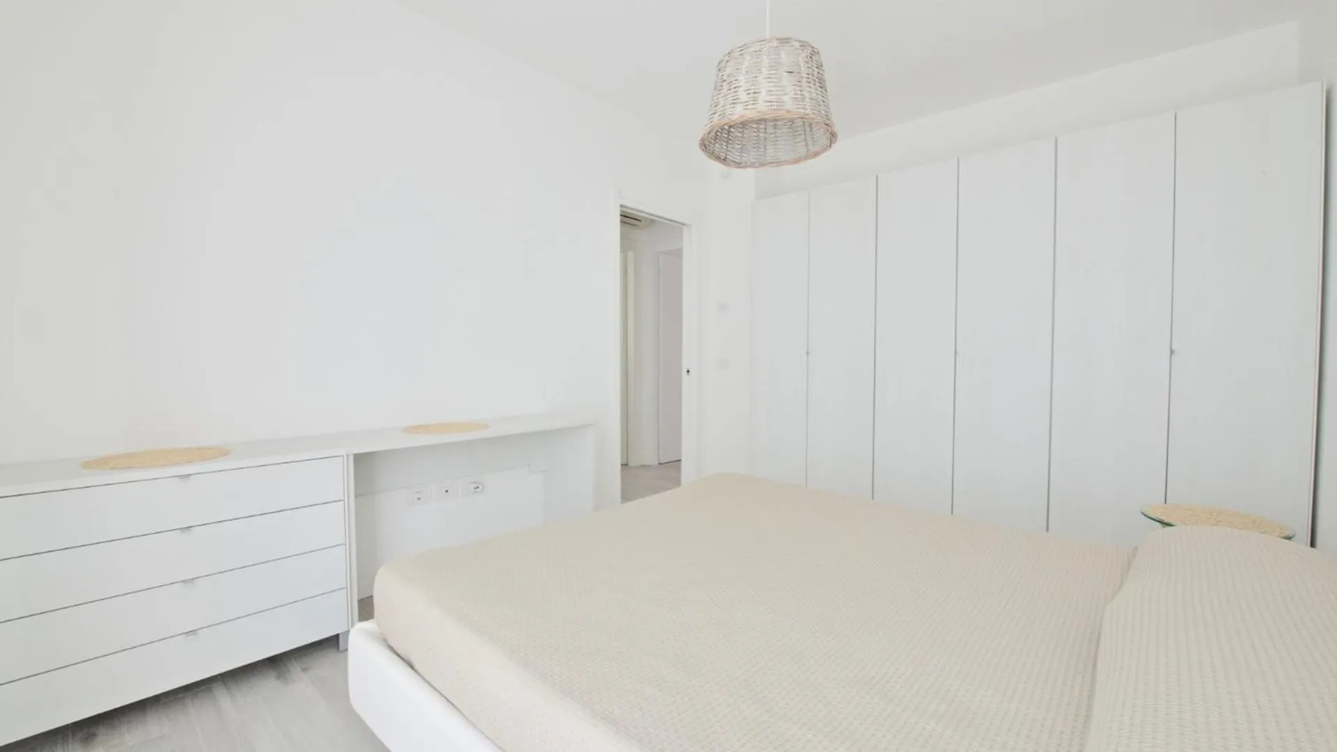 Wave Village Apartments ليدو دي يسولو 0*,  إيطاليا