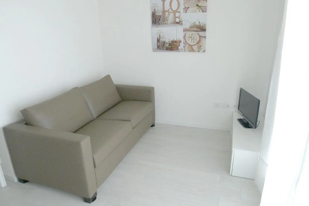 Wave Village Apartments ليدو دي يسولو 0*,
