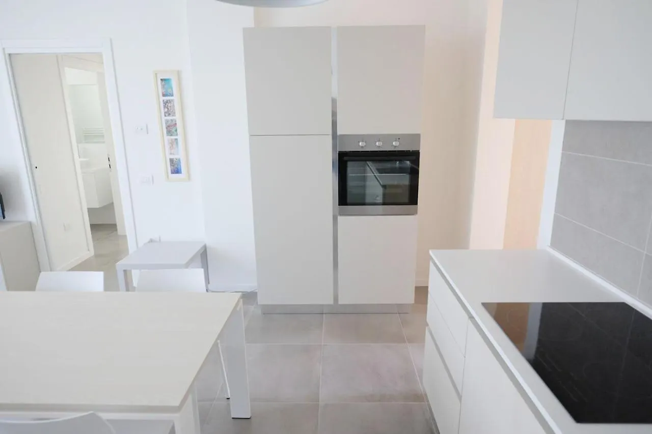 Wave Village Apartments ليدو دي يسولو